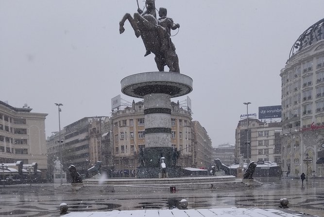 Walking In Skopje - Starting Point: Macedonia Square and Ristich Palace