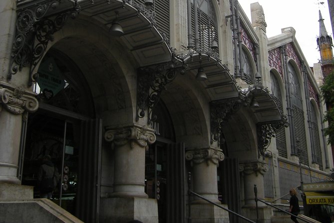 Walking in Valencia - Visiting the Art Nouveau Central Market