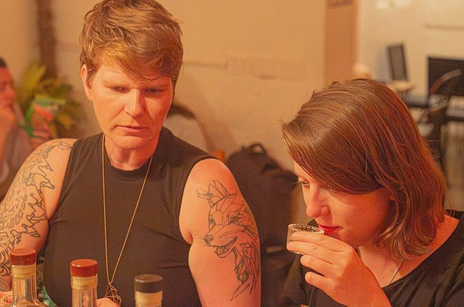 Walking mezcal tasting Oaxaca Tour - The Role of the Guide and Group Size