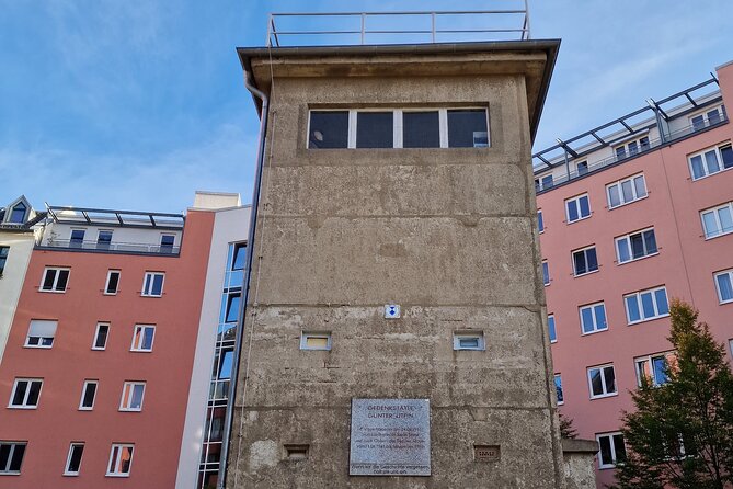 Walking on the Wall: 3-Hour Tour in Berlin - The Guide: Behzad’s Expertise and Style