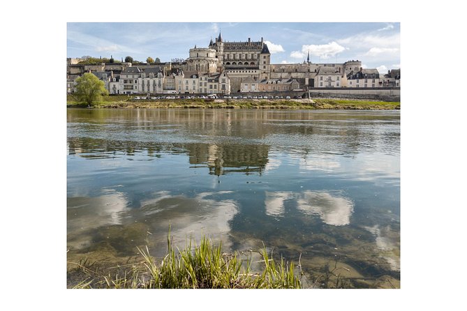 Walking Photography Tour of Amboise conducted in English - Discover the Walking Photography Tour of Amboise with Expert Guidance