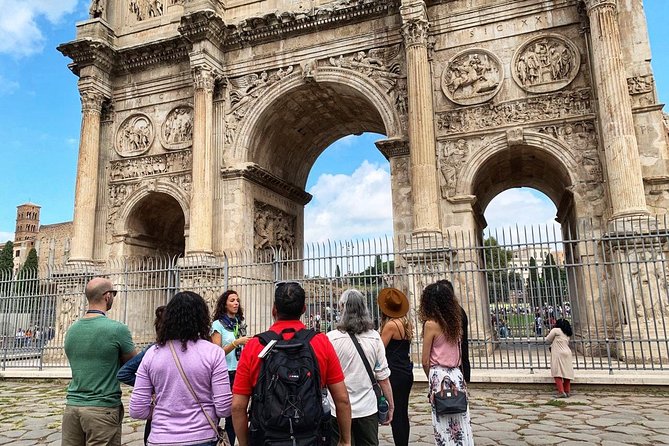 Walking Tour at The Colosseum and Forum with an Archaeologist - Guide Expertise and Tour Atmosphere
