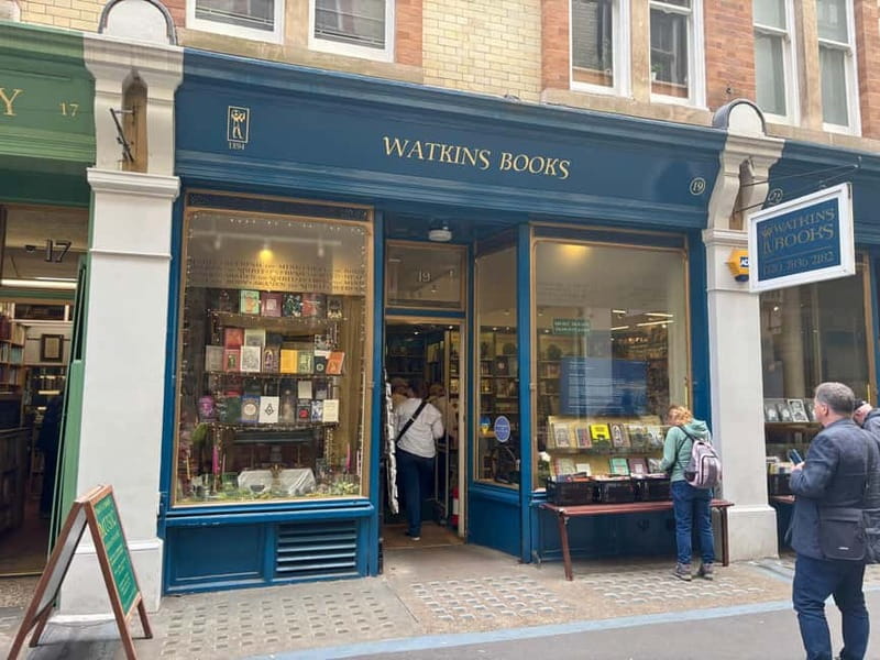 Walking tour: Covent Garden; ghosts and theaters with tarot cards at the end - Who Will Enjoy This Tour Most?