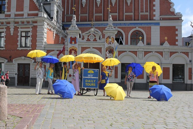 Walking Tour: Discover Rigas Old Town and Its Art Nouveau Gems - Starting Point at Riga Town Hall Square