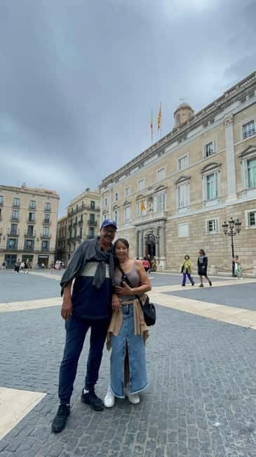 Walking Tour Gothic Quarter & Historic Center of Barcelona - Practical Details and Booking Flexibility