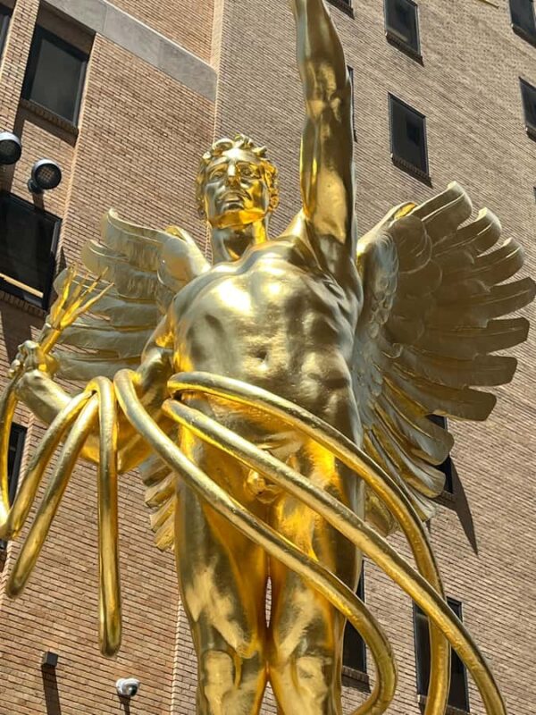 Walking tour, Historic Downtown Dallas at night; Stories and legends - The Guide’s Role in Unraveling Dallas’s Ghost Stories