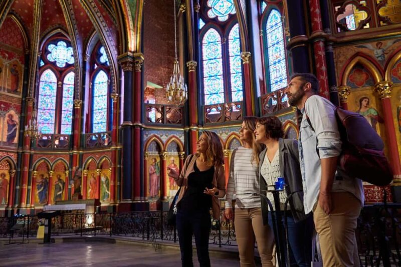 Walking tour in Bayonne - The Charm of Rue Port Neuf – Bayonne’s Chocolate Street