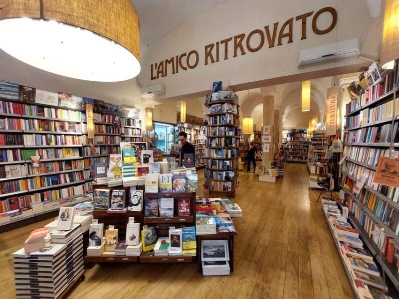 Walking Tour in Genoa with Tastings and Stories - Key Points