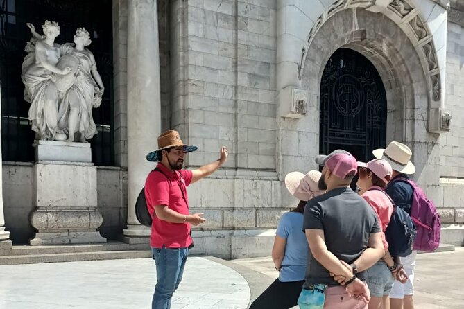 Walking tour in historic center CDMX + VR Experience. - Modernist Touch at Palacio Postal