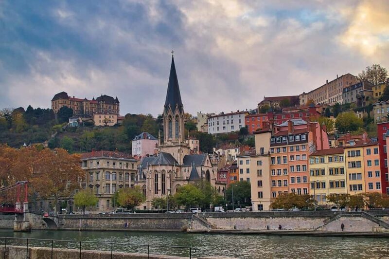 Walking Tour in Lyon with Tastings and Stories - Key Points