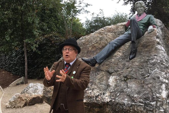 Walking tour in Merrion Square Park - Dublin Rogues Tour - Key Points