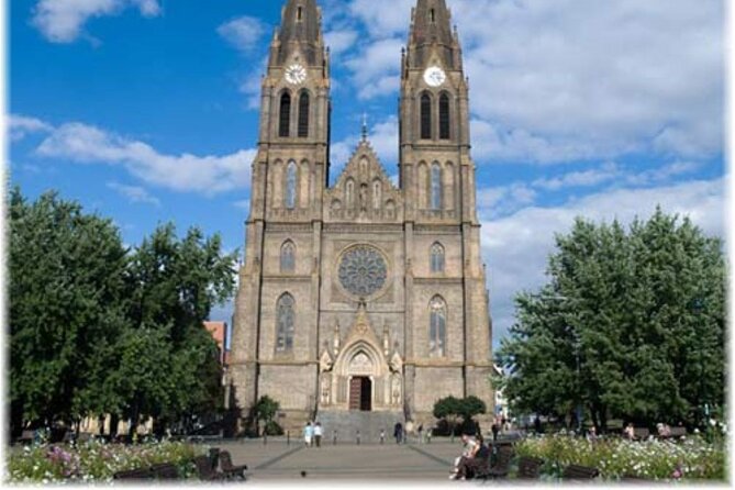 Walking Tour in New Town with Operation Anthropoid (WWII) - The Saint Wenceslas Statue and Its Historical Backstory