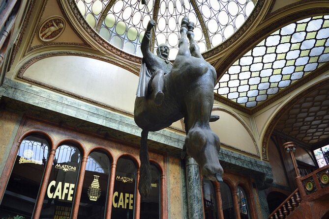 Walking Tour in Prague with Local Historian - The Guide: Ivitsa Manovski’s Storytelling Style