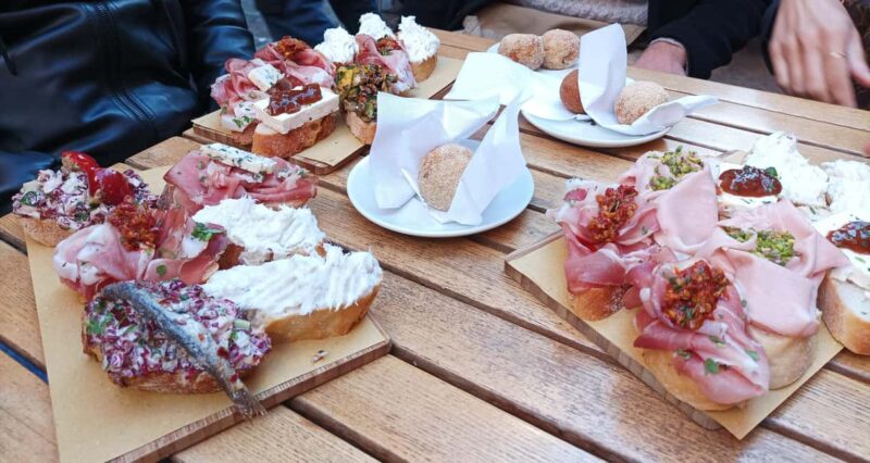 Walking Tour in Venice Rialto with Tastings and Stories - Starting at Palazzo Soranzo in Campo San Polo