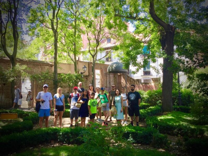 Walking Tour Madrid +Pintxo +Drink - Logistics and Group Size