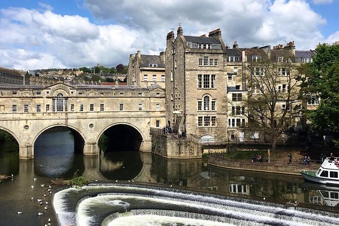 Walking Tour of Bath with Blue Badge Tourist Guide - Explore Bath’s Architectural Treasures with a Blue Badge Guide