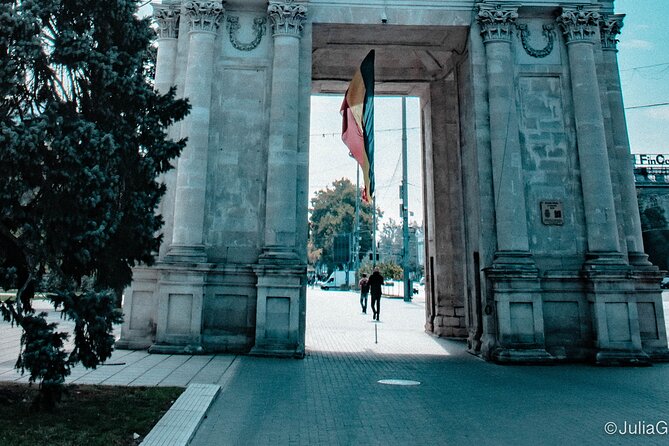 Walking Tour of Chisinau with Local Guide - Discovering the Museum of the City of Chisinau