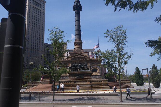 Walking tour of Cleveland - Inside the Old Arcade: From Shopping Hub to Hotel Luxury
