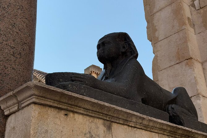 Walking Tour of Diocletian's Palace and Old town-small group - The Gregory of Nin Statue and Final Insights