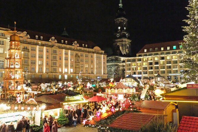 Walking Tour of Historic Dresden with a Christmas Touch. Small group tour. - The Starting Point at Schlossplatz Sets the Scene for History and Holiday Cheer