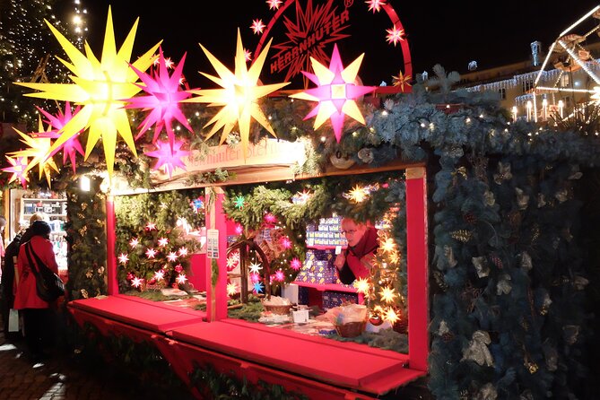 Walking Tour of Historic Dresden with a Christmas Touch. Small group tour. - Optional Exploration of the Courtyard and Renaissance Art