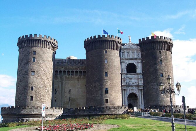 Walking Tour of Historic Naples - Key Points