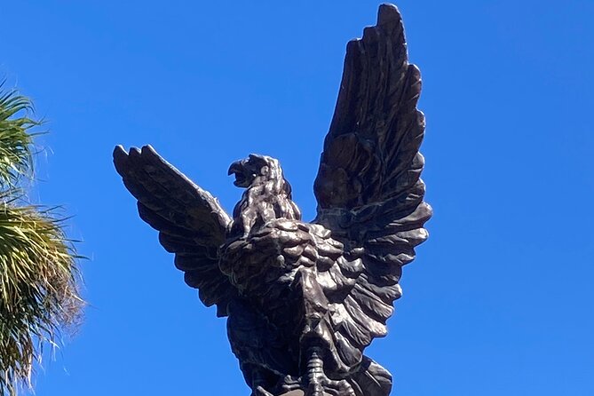 Walking Tour of Savannah's Must-See Sights - The Guide’s Style and Recommendations