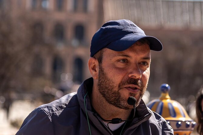 Walking Tour of Sevilla's Historic Sites - Charm of Barrio Santa Cruz: Sevilla’s Jewish Quarter