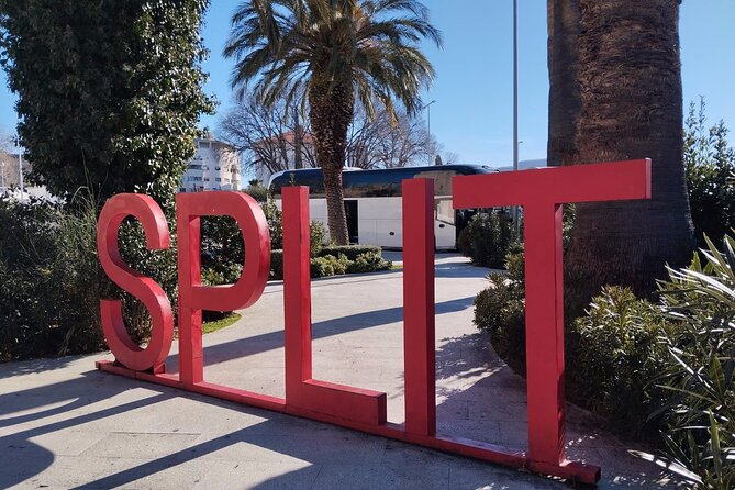 Walking tour of Split old town and craft beer tasting - Hidden Architectural Treasures: Vestibulum and Triklinij