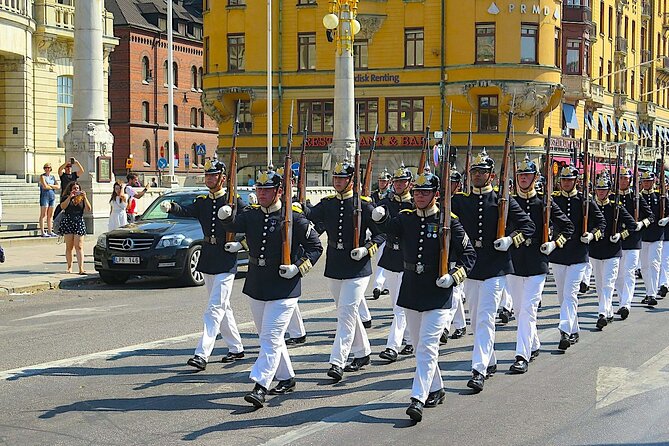 Walking Tour of Stockholm's City Center - Exploring Drottninggatan – Stockholm’s Vibrant Pedestrian Street