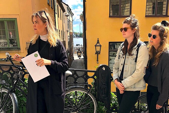 Walking Tour of Stockholm's Old Town, Gamla Stan - Mynttorget Square and the Royal Connection