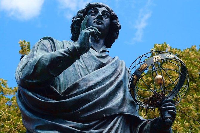 Walking Tour of the medieval Toru - Beginning at Torun’s Old Town City Hall