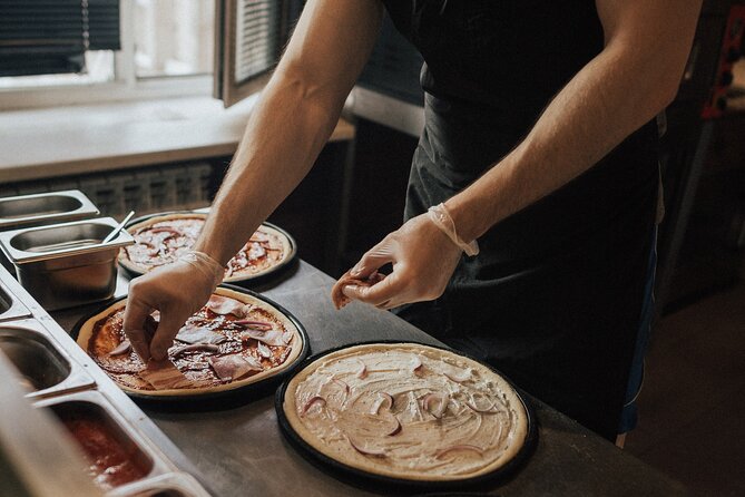 Walking Tour & Pizza Making - Practical Details: Meeting Point, Duration, and Accessibility