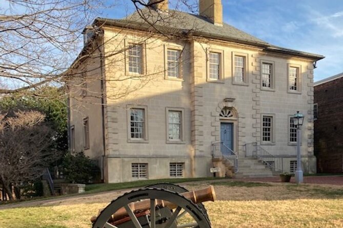Walking Tour The American Revolution and Alexandria - Explore Alexandria’s Revolutionary War Secrets for $30