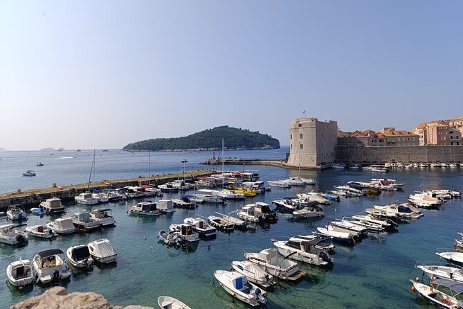 Walking Tour to Old City - Admire the Historic Pile Gate and Its Defenses