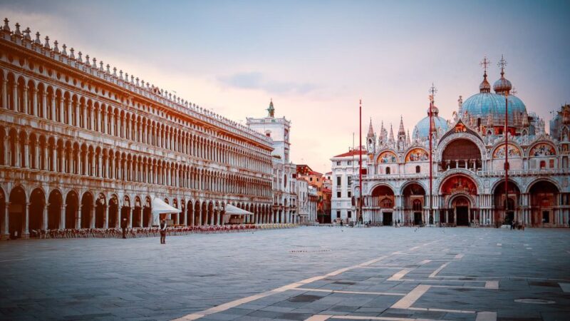 Walking Tour to Uncover the Hidden Venice - Key Points