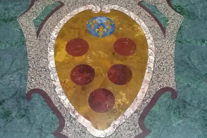 Walking Tour trough Renaissance Secrets in Florence - Visiting Florence Highlights: Duomo and Ponte Vecchio