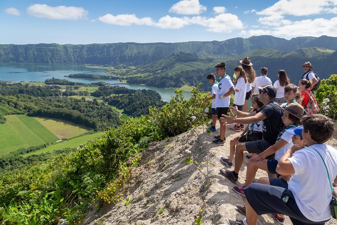 Walking trail, Tasting session and Kayaking - The Scenic Vista do Rei Miradouro and the Journey to Sete Cidades