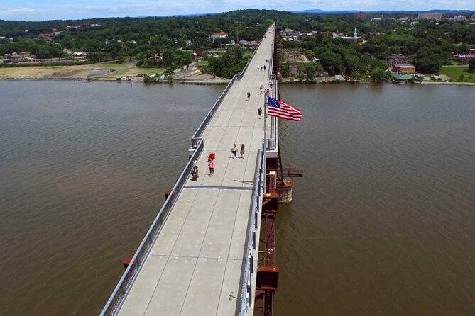 Walkway Over the Hudson & Winery Tour w/ Private Transport - Explore the Hudson Valleys Scenic Walkway and Wineries in a Private Tour