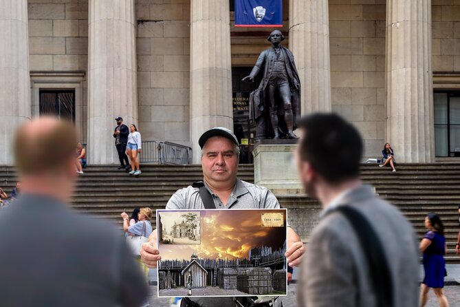 Wall Street and Financial District Walking Tour - The Statues of Wall Street: Charging Bull and Fearless Girl