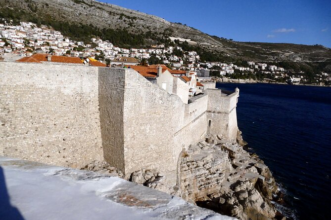 Walls of Liberty: A Self-Guided Audio Tour of Dubrovnik - Practical Details: Meeting Point and Duration