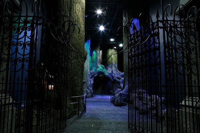 Warner Bros Studio Tour London - The Making of Harry Potter with Hotel Pick-up - No Guided Tour but Excellent Driver Support