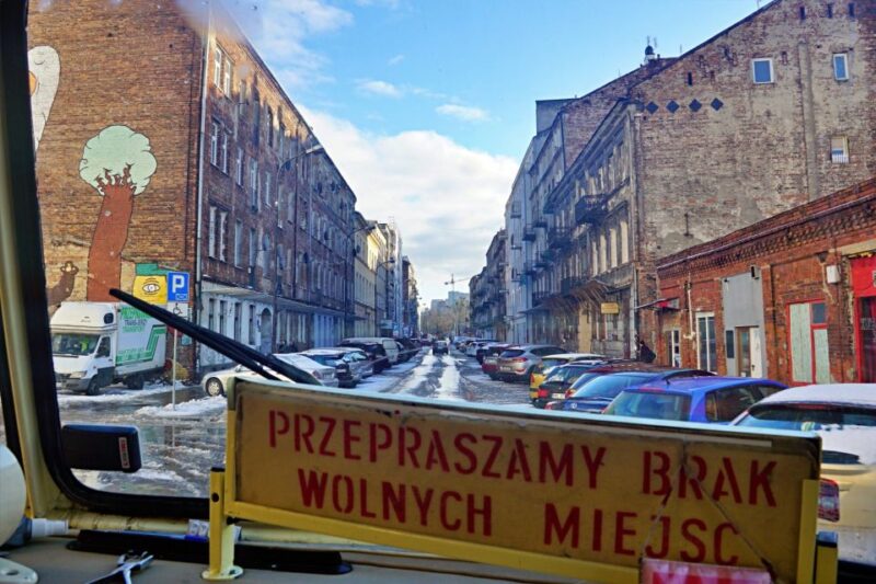 Warsaw: 2.5-Hour Dark Side - Praga District by a Retro Bus - Group Size and Tour Logistics