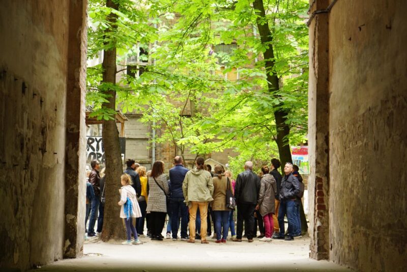 Warsaw: 2.5-Hour Dark Side - Praga District by a Retro Bus - Value for Money and Overall Experience