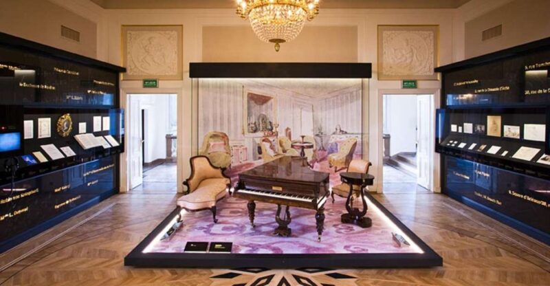 Warsaw: 2-Hour Chopin's Life Walking Tour - Logistics and Ease of Participation