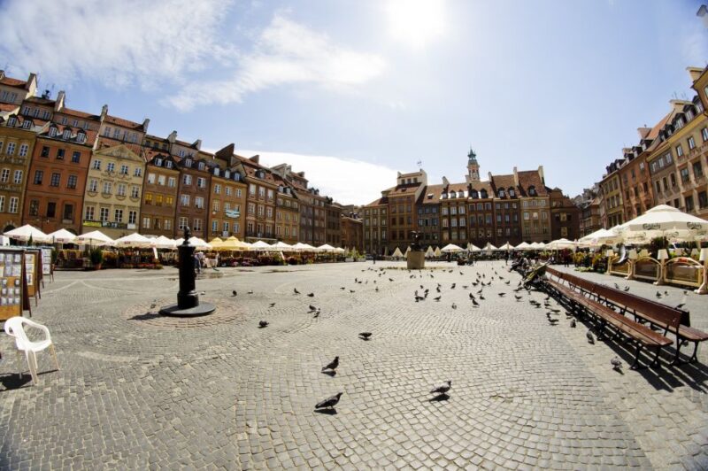 Warsaw: 2-Hour Guided Old Town Walking Tour - Starting Point and End Location in Warsaw