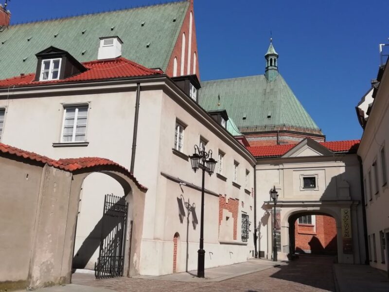Warsaw: 2-Hour Old Town Walking Tour - Practical Details and Meeting Point