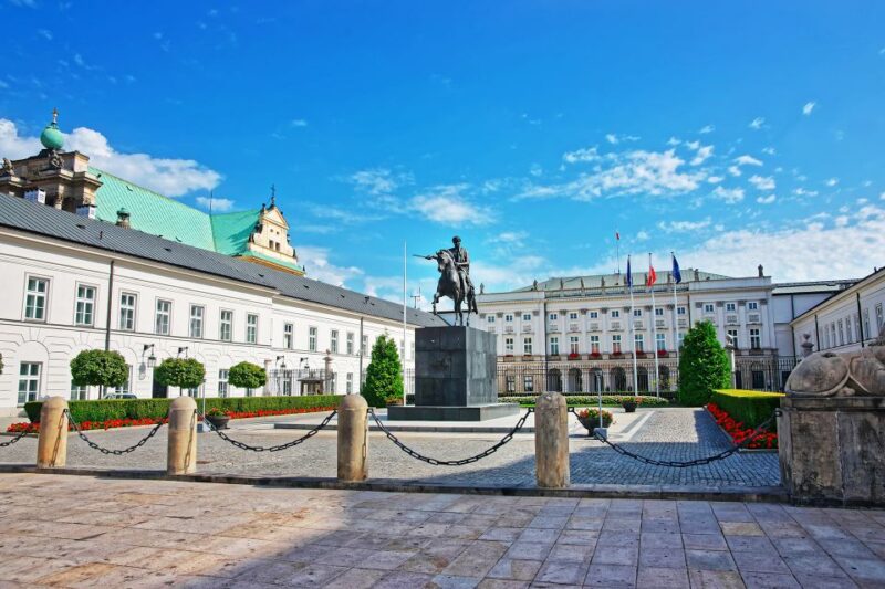 Warsaw: 3-Hour Panoramic City Bus Tour with Pickup - The Rebuilt Royal Castle and Old Town Walk