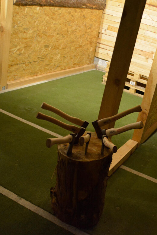 Warsaw: Axe Throwing Experience - Professional Instruction and Multilingual Support