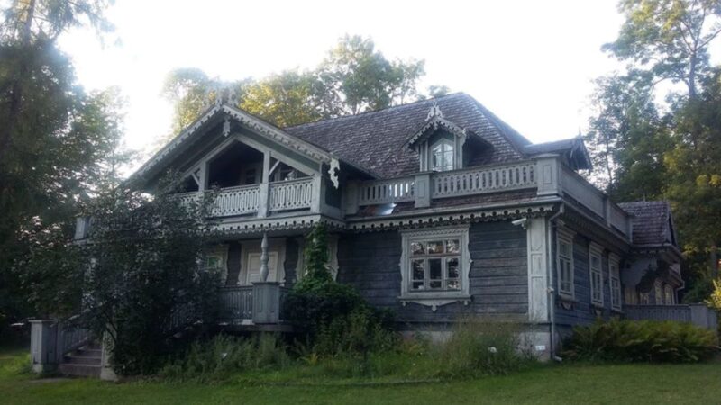 Warsaw: Bialowieza National Park and European Bison Tour - Logistics: Pickup, Transportation, and Duration